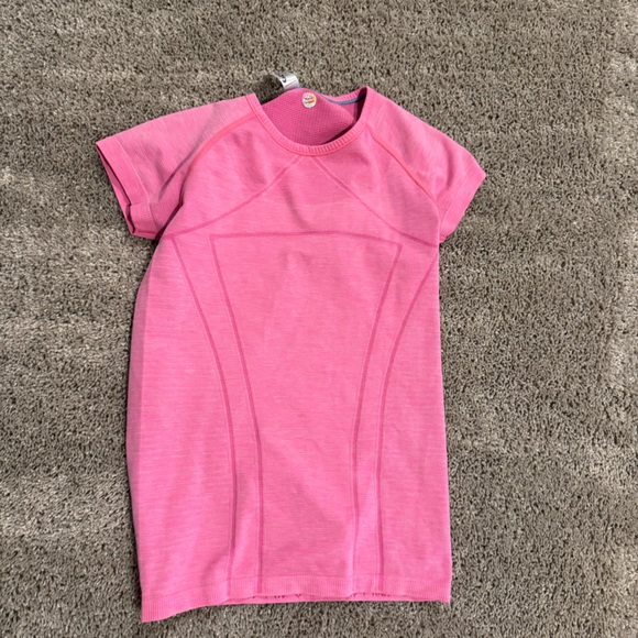 KIDS LULULEMON (IVIVVA) Short sleeve workout top - Picture 1 of 6